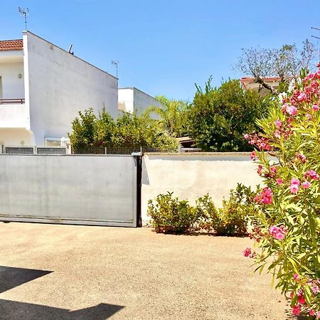 B&B Costa Azzurra Porto Cesareo Buitenkant foto