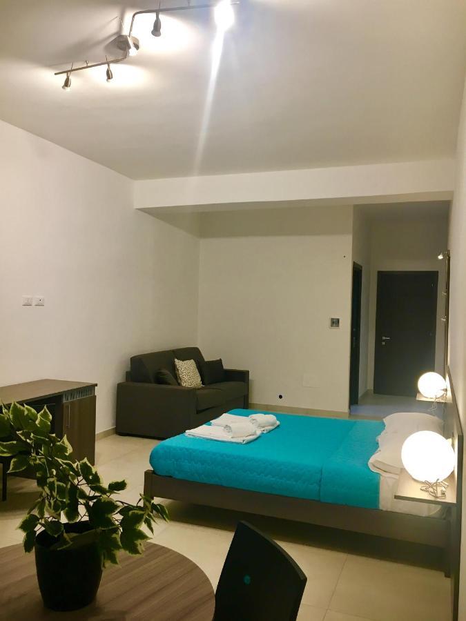 B&B Costa Azzurra Porto Cesareo Buitenkant foto